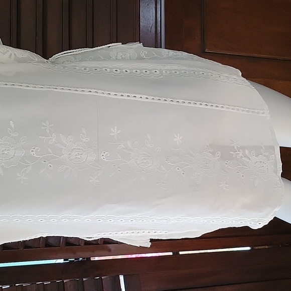 Ariat White Short Sleeve Eyelet Top Sheer Lightweight Airy Blouse Coverup Small - Picture 9 of 11